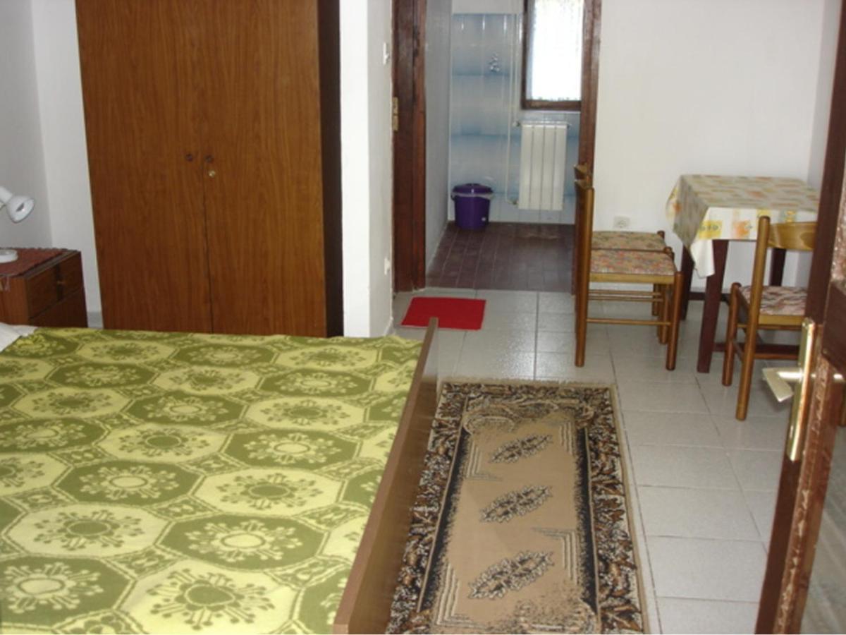 Apartments Vjera Krk Town Zimmer foto