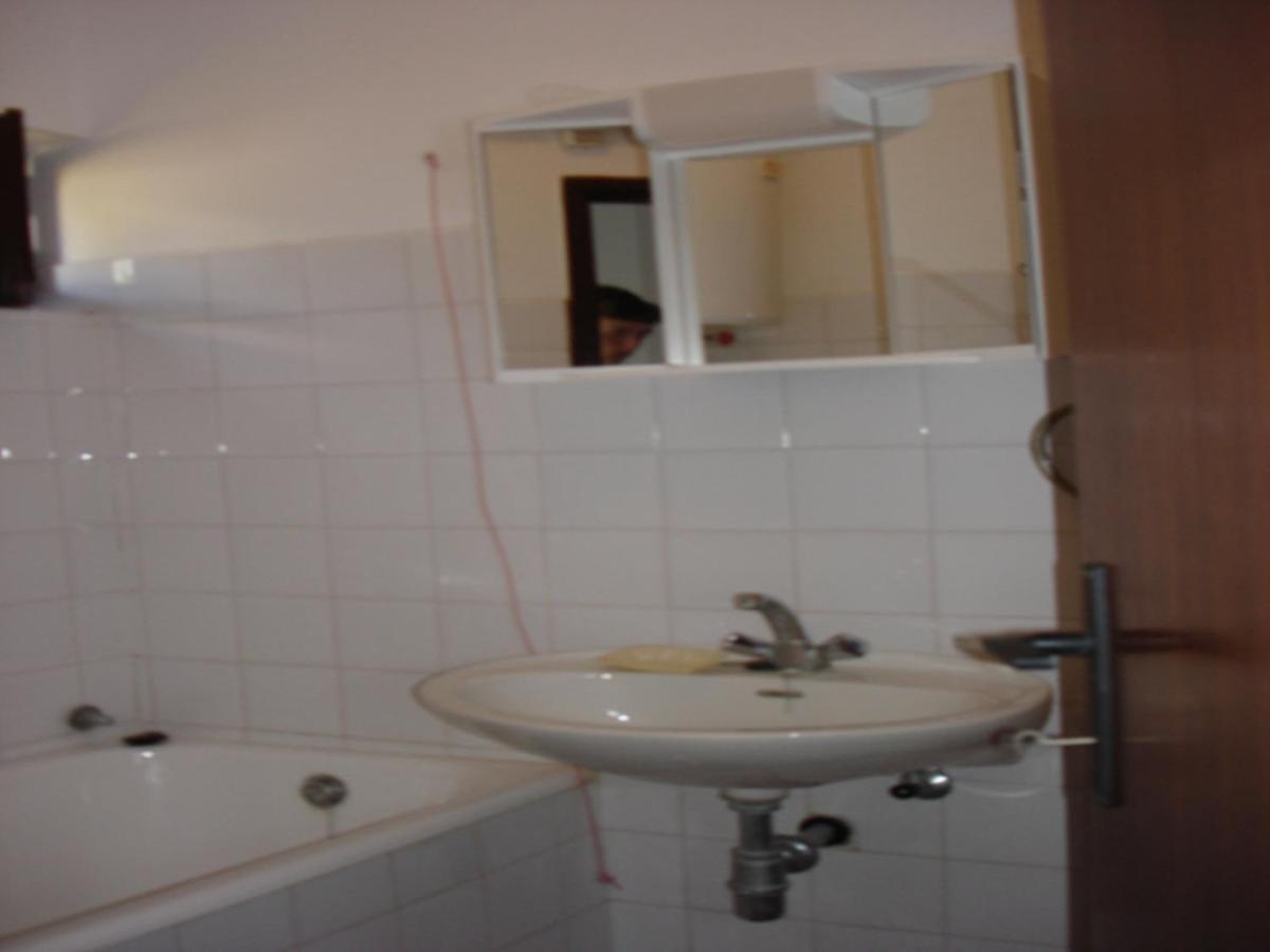Apartments Vjera Krk Town Zimmer foto